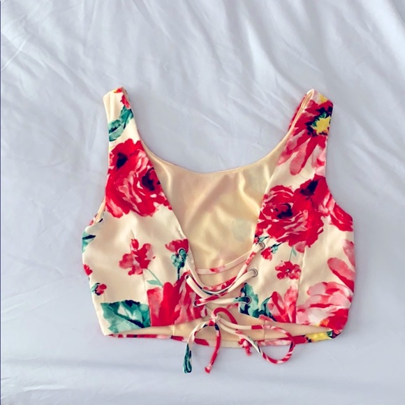 Guess Floral crop top - Picture 2 of 4